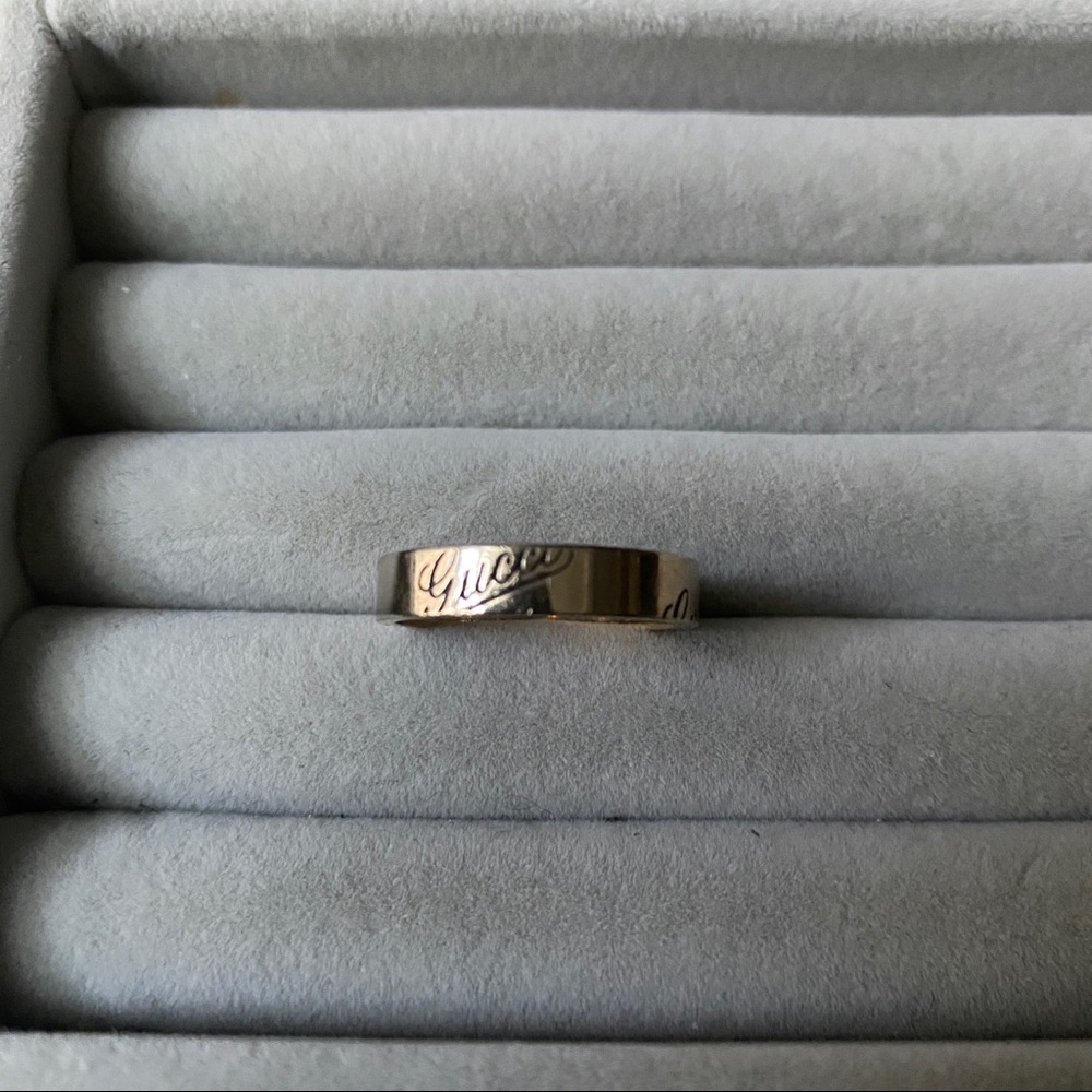 Gold Gucci ring - Picture 2 of 6